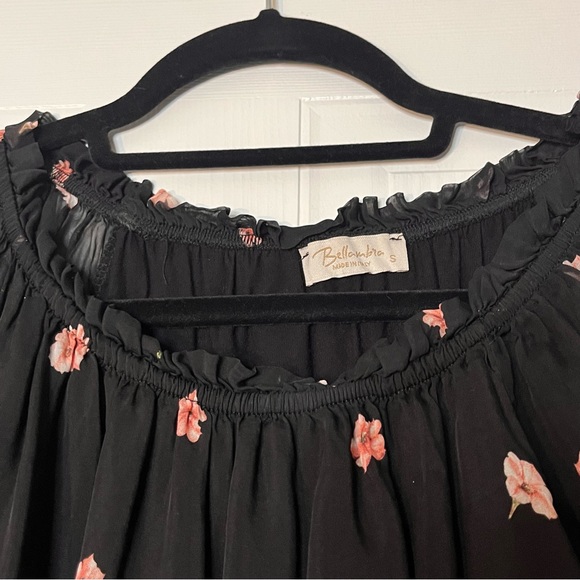 Bubble hem floral blouse - Picture 2 of 3